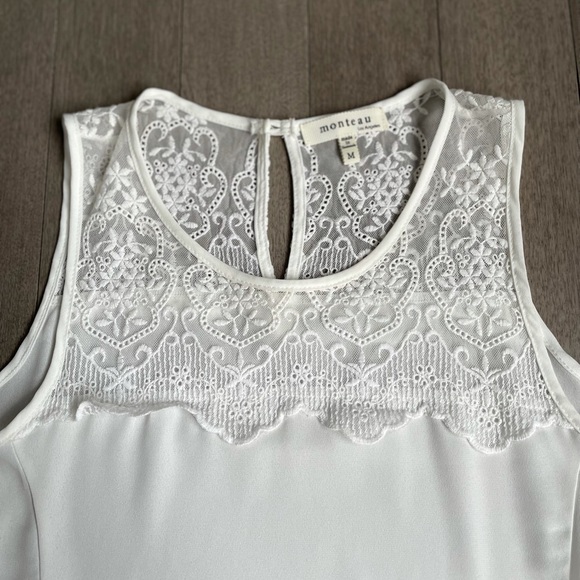 Monteau LA Size Medium. Like new - Picture 2 of 4